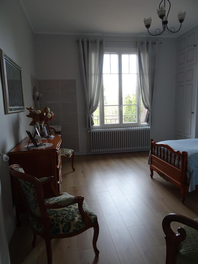 Chez Sylvie Hotel Sainte-Foy-les-Lyon Exterior photo